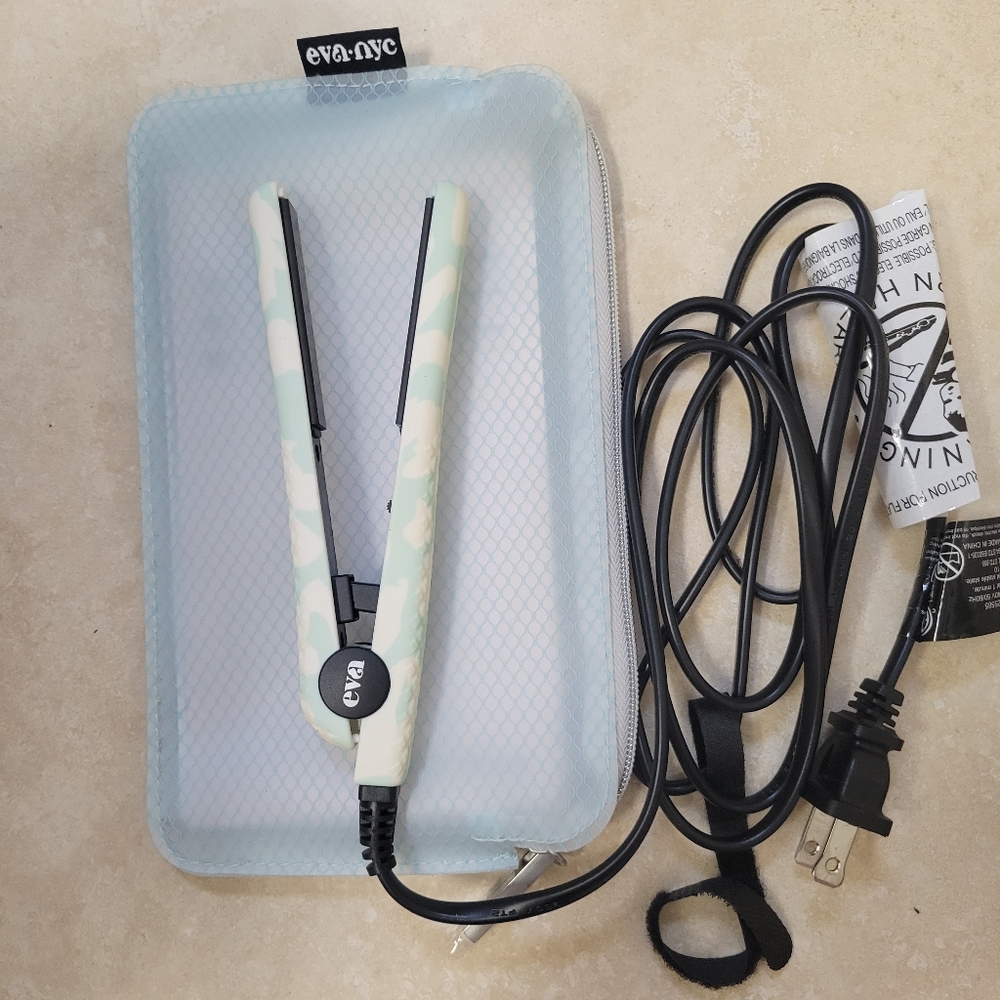Eva NYC Mini Hair Straightner